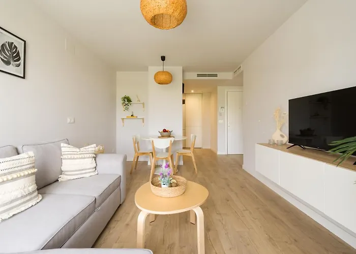 Sofia Navarro Bello, 1 P2 E アパート