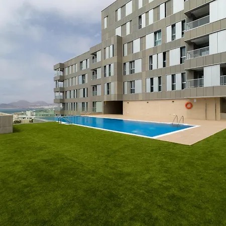 Sofia Navarro Bello, 1 P2 E 公寓